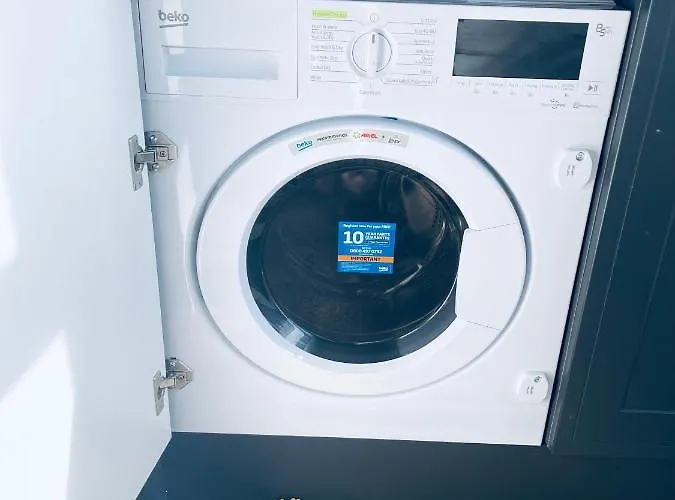 Single Room, Shared House בית אירוח בריסטול