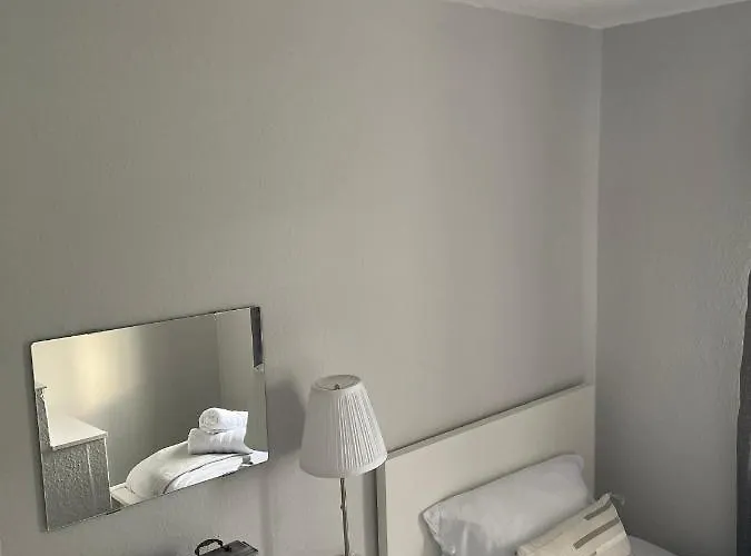 홈스테이 Single Room, Shared House *